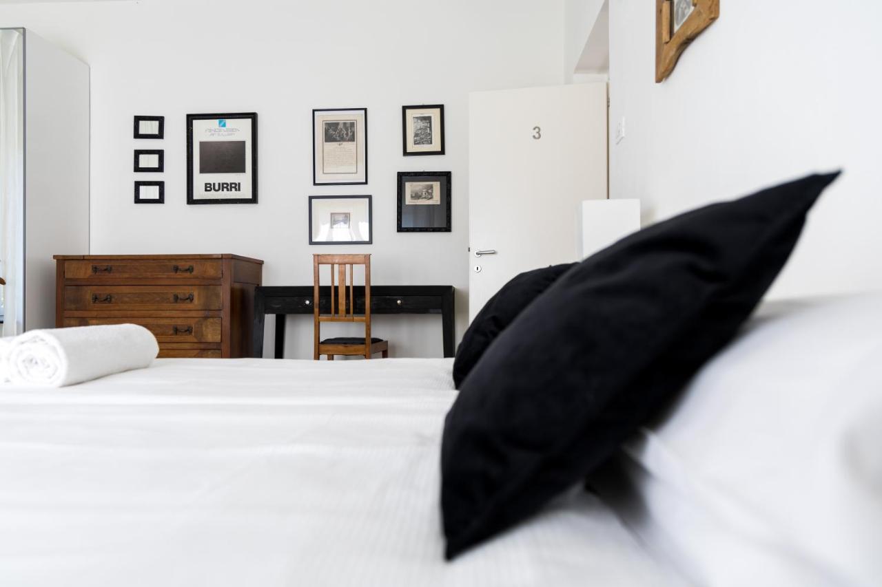 Carly'S Rooms Торболе Экстерьер фото